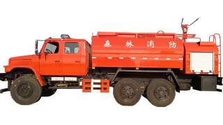 Off Road 6x6 Watertanker Fire Truck 7000L (1849 Gallons) Voor bosbrandbestrijding