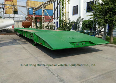 China Vouwend Gooseneck de Aanhangwagen van Lowboy 100 Ton voor de Tractorvervoer van het Kraangraafwerktuig leverancier
