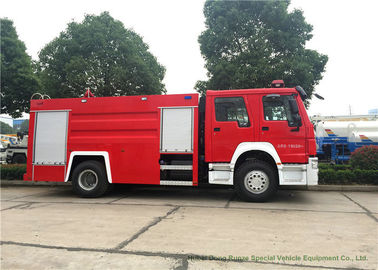 China Veiligheid Brandbestrijdingsvrachtwagen met 5900 LWater-tank en 2000 van de Schuimliter Tank leverancier
