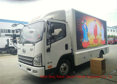 China Digitale Mobiele LEIDENE van FAW Aanplakbordvrachtwagen Drie Kant voor Weg toont/het Levende Uitzenden leverancier