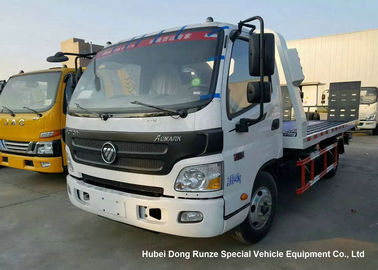 China 4 het Slepenvrachtwagen van ton Hydraulische Wrecker, Flatbed Terugwinningsvrachtwagen met Cummins-Motor leverancier
