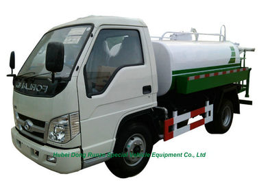 China De Vrachtwagen van Bowser van het Folrand4000l Water met de Sproeier van de Waterpomp voor Waterlevering en Nevel leverancier