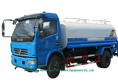China DFA-het Water Vloeibare Tankwagen 6000L van de Wegwas met de Sproeier van de Waterpomp voor Levering leverancier