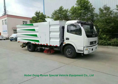 China De Vrachtwagen van de de Vuilnisbakstraatveger van DFAC 5000L voor Straat het Schoonmaken met 2cbm-Waswater leverancier