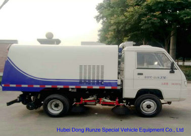 China Vrachtwagen van de Foton de Ministraatveger, Mechanische Straatveger met 4 Borstels 2 Cbm Afval leverancier