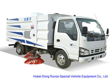 China ISUZU 600 Straatvegervrachtwagen voor Was die, het Voertuig van de Straatveger vegen leverancier